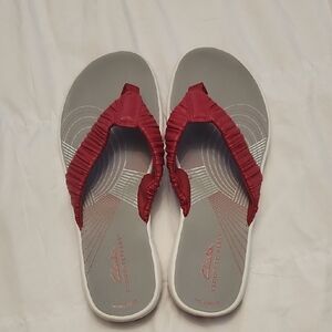 Clarks Women's Red and Gray Sandals